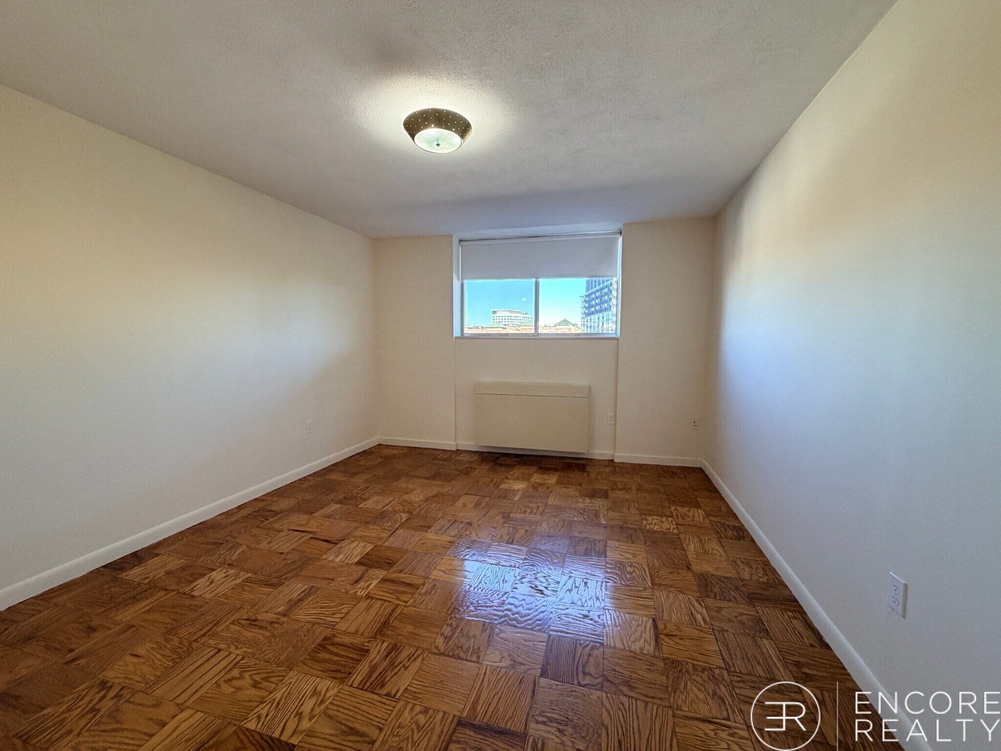 Building Photo - 80 Monmouth St