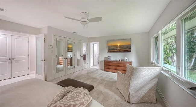 Building Photo - 245 Bird Key Dr