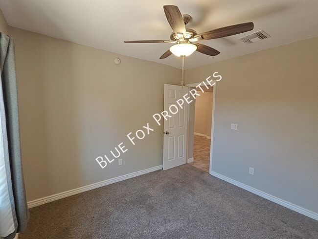 Building Photo - 619 S Highland Ave