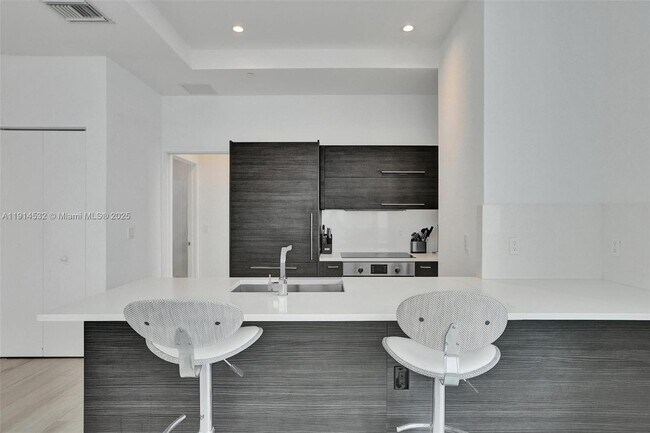 Building Photo - 55 SW 9th St