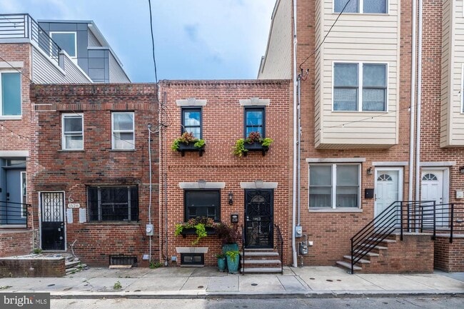 Building Photo - 1530 Manton St