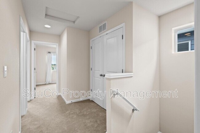 Building Photo - 7595 NW 170th Ave