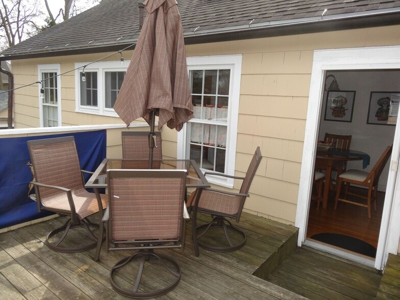 Deck - 2001 Waite Ave
