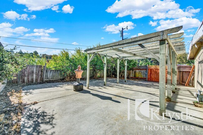 Building Photo - Updated Vallejo Home with Large Yard and 2-Car Garage