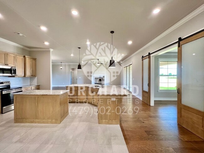 Building Photo - Tontitown- Single-Family Home- Beautiful Blakely Plan