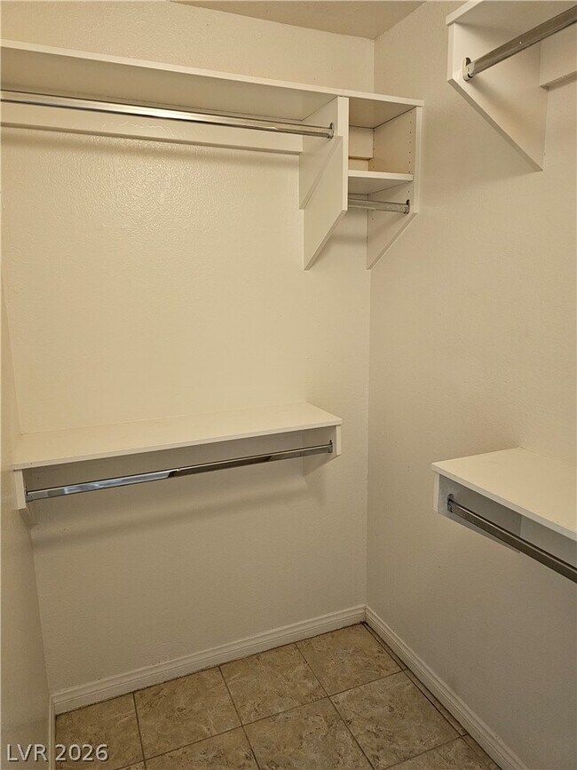 Building Photo - 2200 S Fort Apache Rd