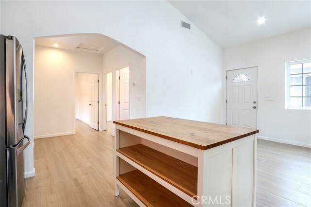 Building Photo - 268 Macalester Dr