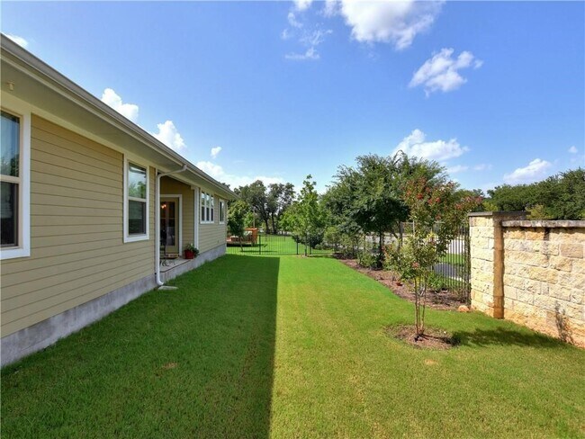 Building Photo - 10911 Rock Island Dr