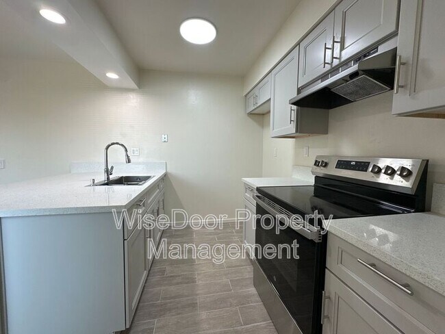 Building Photo - 3404 20th St