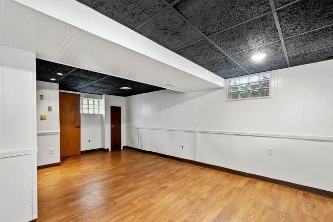 Building Photo - AVAILABLE AUGUST 1ST!! DON'T MISS TIS GORGEOUS 3 BEDROOM IN PENN HILLS!