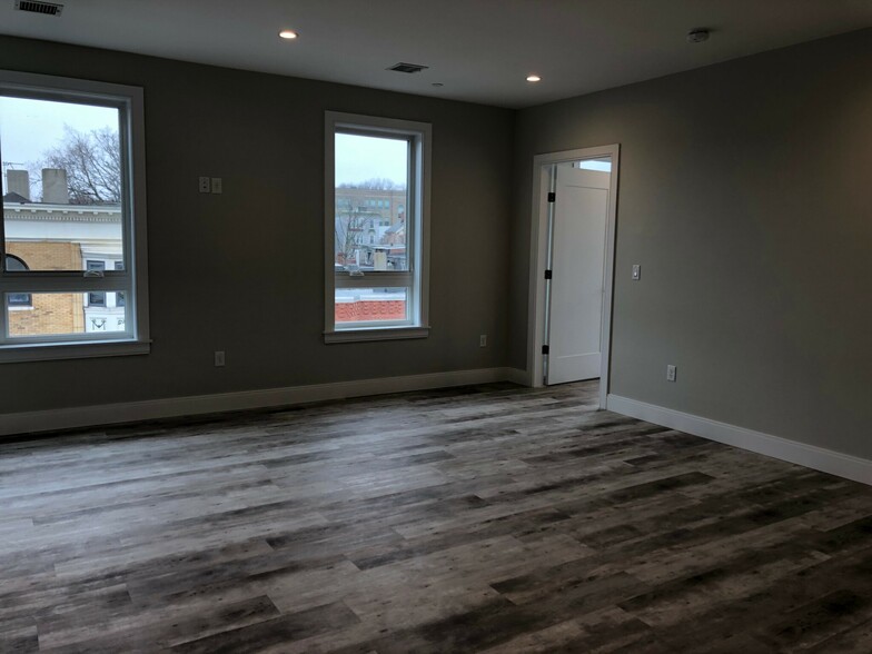 Building Photo - 1449 Tremont St