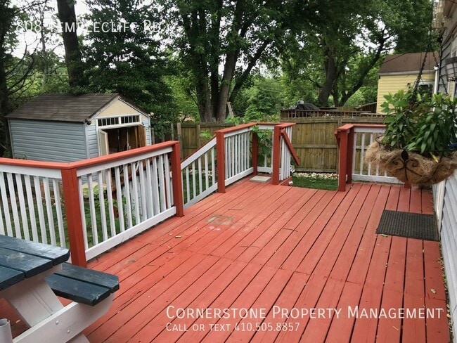 Building Photo - 808 Templecliff Rd