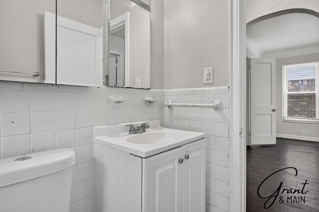 Building Photo - 7726 Beaverland St