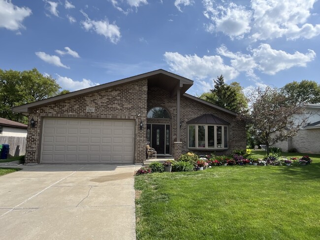 Primary Photo - 12415 W Martingale Ln