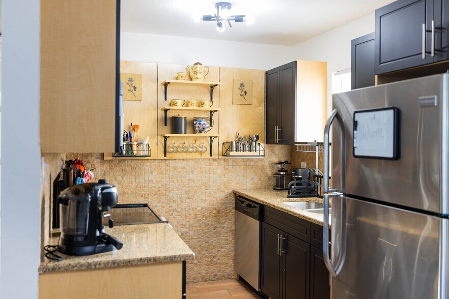 Building Photo - 2028 Bridgeman Dr