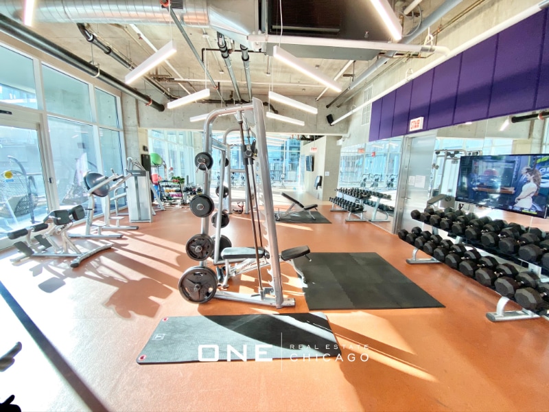 Building Photo - 190 E Illinois St