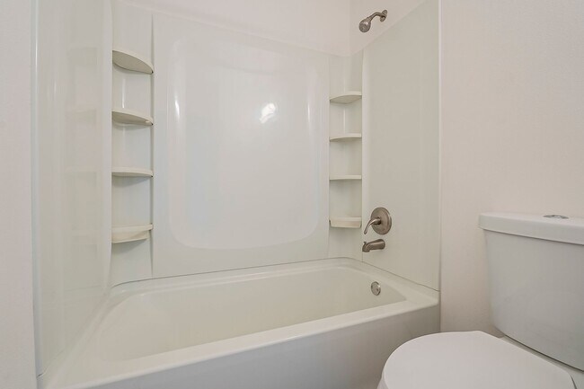 Building Photo - HALF OFF YOUR 1ST MONTHS RENT!!