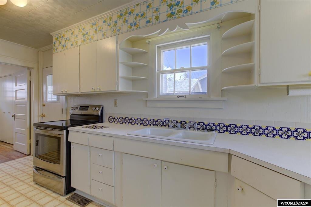 Building Photo - 205 W 13th St