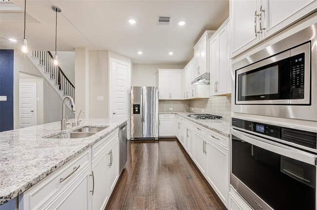 Building Photo - 14017 Northline Lake Dr