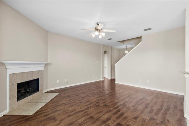 Building Photo - 8008 Raintree Dr