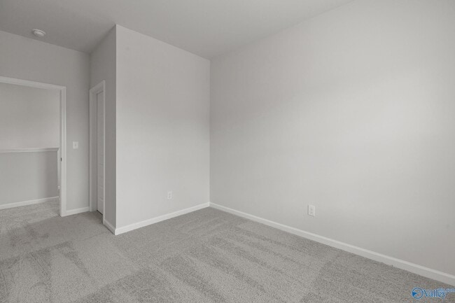 Building Photo - 7202 Fox Gln Cir SE