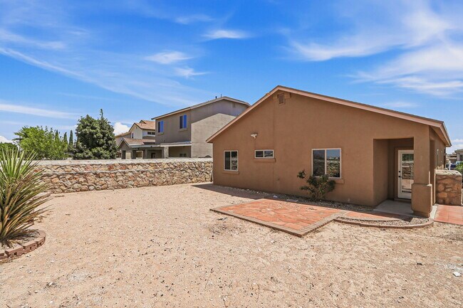 Building Photo - 14741 Bobby Joe Hill