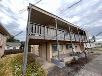 Building Photo - 1044 SW McFadden Ave