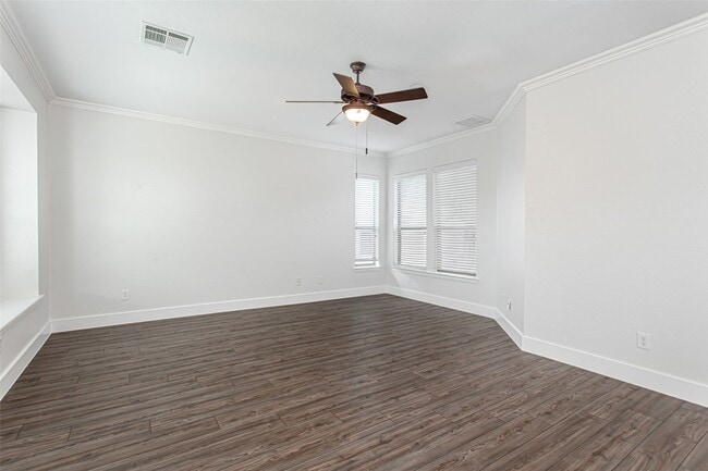 Building Photo - 4738 Coyote Trail