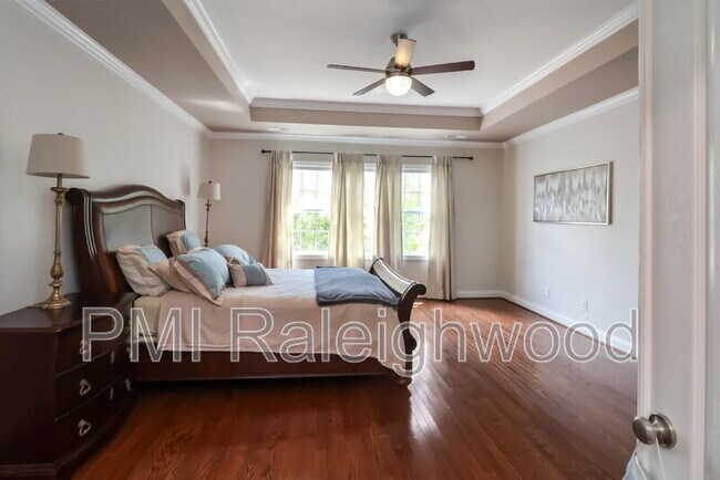 Building Photo - 203 Braebrook Way