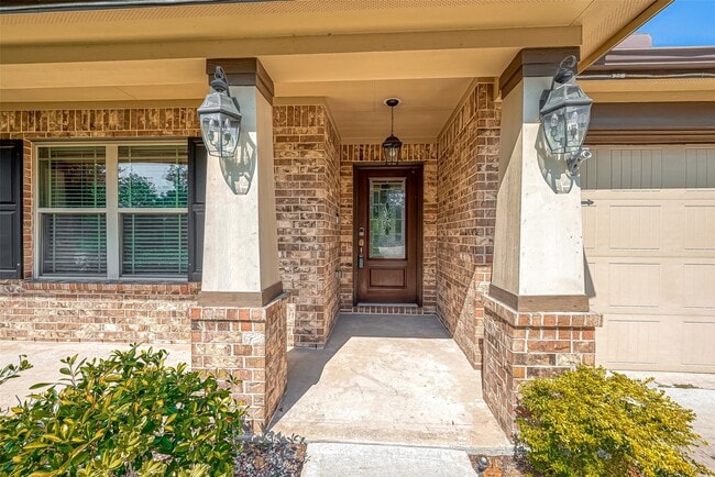 Building Photo - 23613 Alder Branch Ln