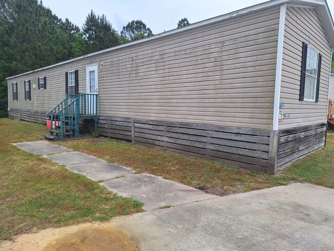 Primary Photo - 1134 Kelly Dr