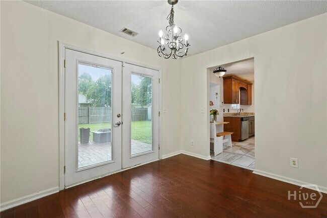 Building Photo - 156 Laurel Green Ct