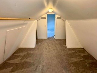 Building Photo - 503 S Pine St