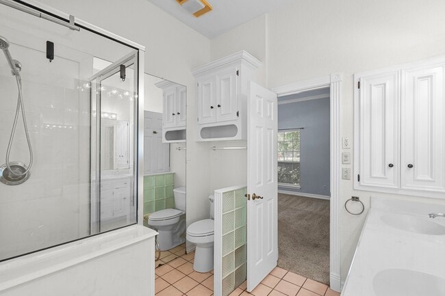 Building Photo - 616 Westwood Cir