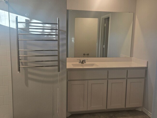 Building Photo - PROCE DROP - MOVE IN SPECIAL - Northwest ISD - Commuter Friendly