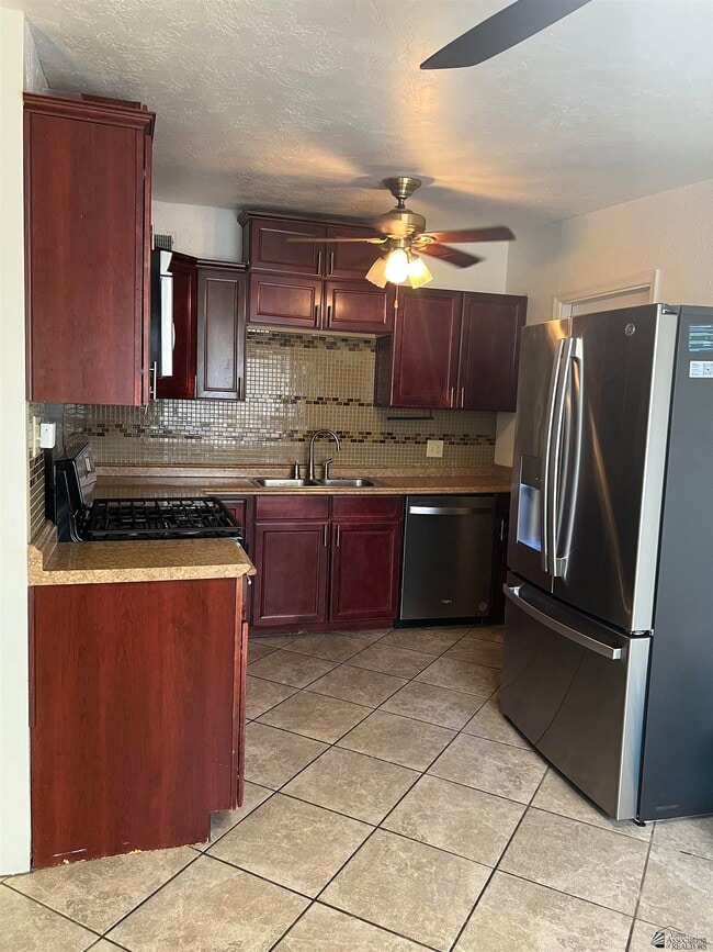 Building Photo - 1294 W 19th St