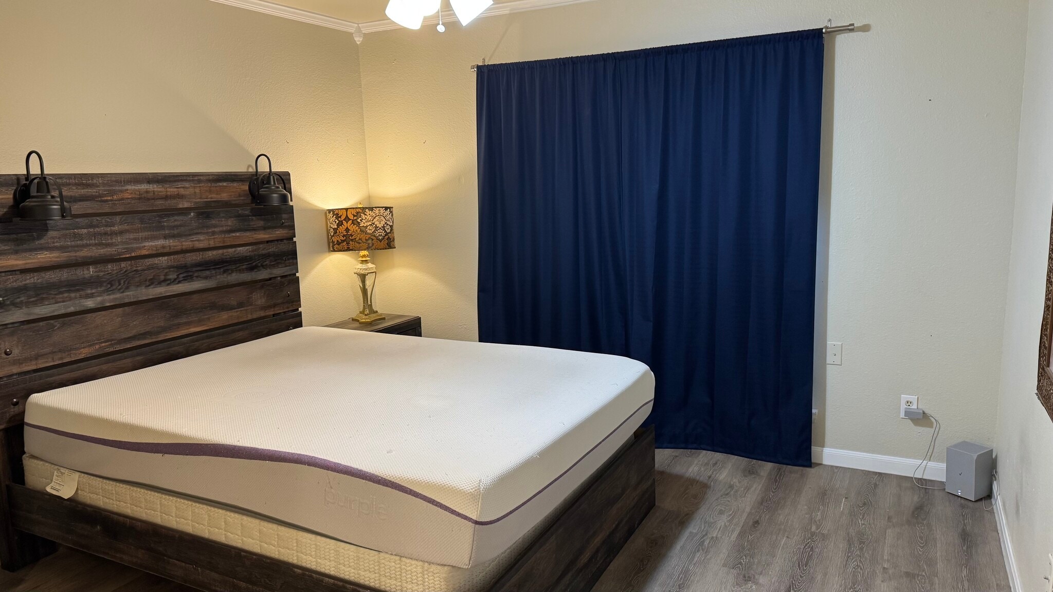 Master Bedroom - 356 W Harwood Rd