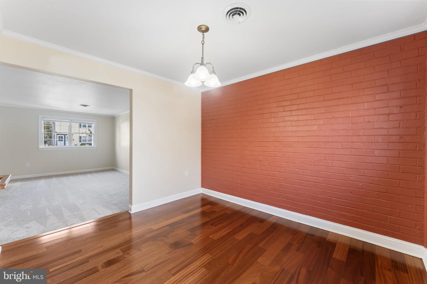 Building Photo - 306 Yardley Cmn