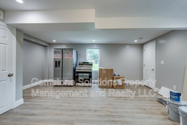 Building Photo - 104 Anchor Dr