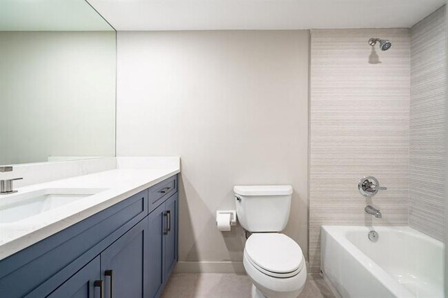 Building Photo - 3175 NE 48th Ct