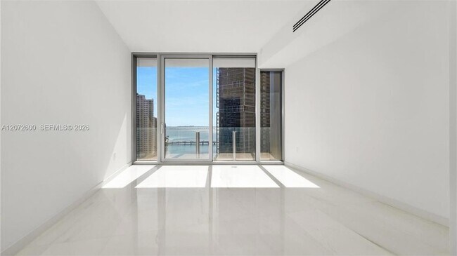 Building Photo - 300 Biscayne Blvd Way