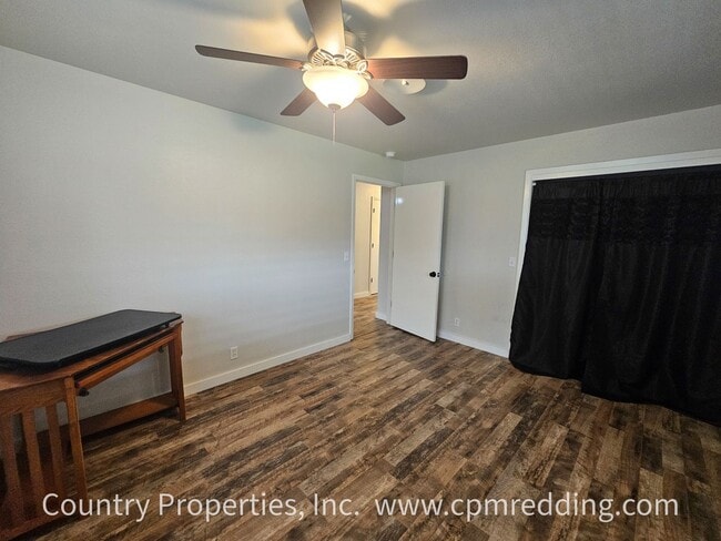 Building Photo - Renovated Gated House on an Acre with Detached Shop in Cottonwood!