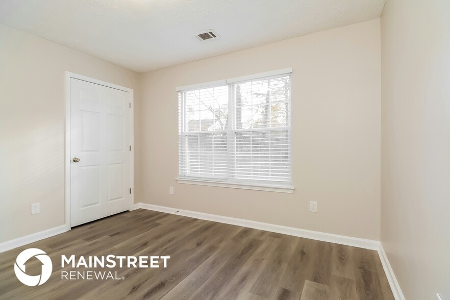 Building Photo - 499 Luke Ct