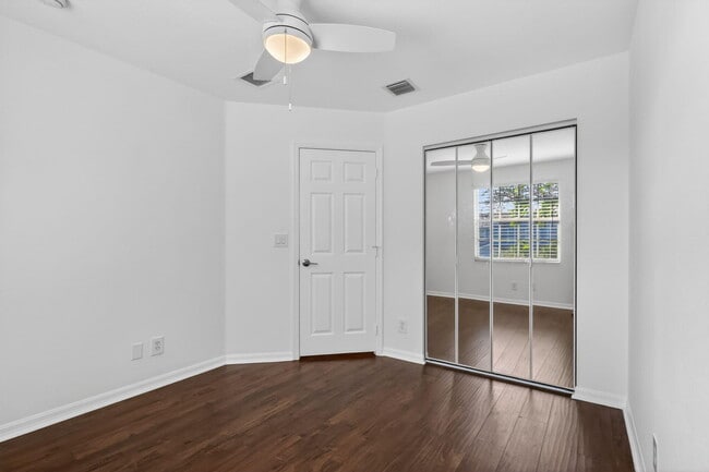 Building Photo - 16218 Sierra Palms Dr