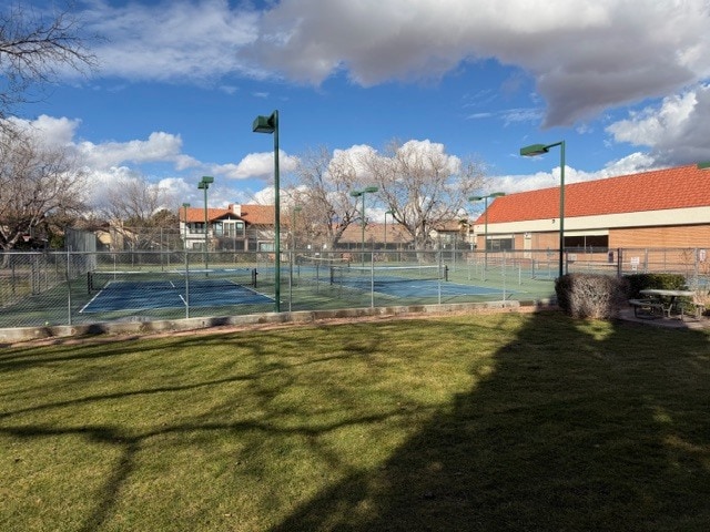 Building Photo - 545 S Valley View Dr