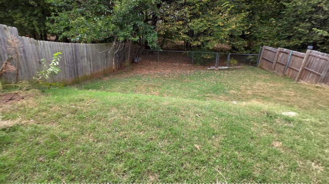 Building Photo - Mustang Schools