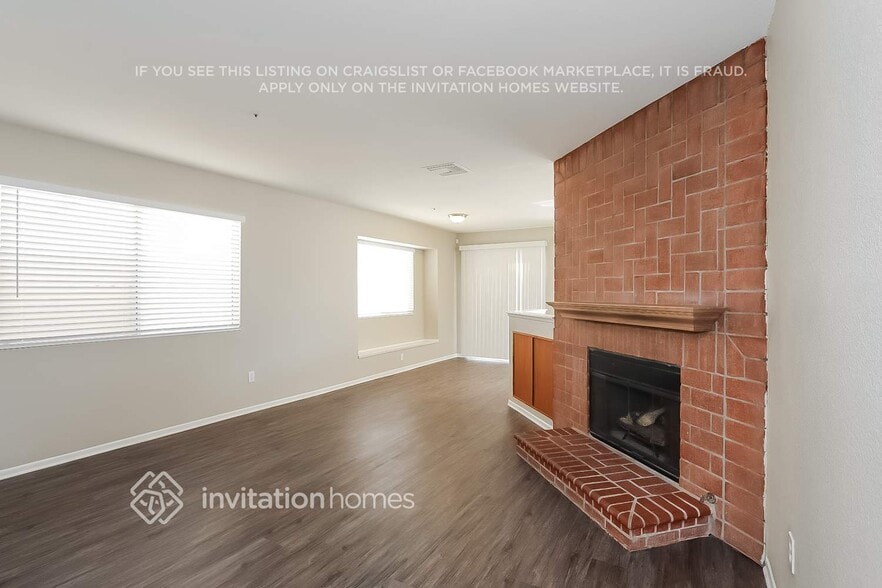 Building Photo - 15395 Villaba Rd
