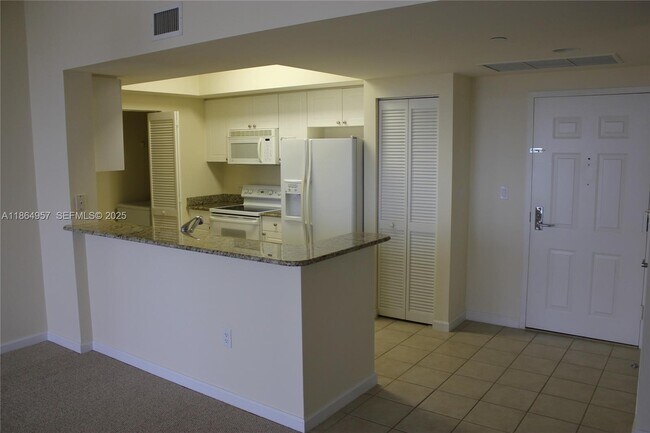 Building Photo - 19501 W Country Club Dr