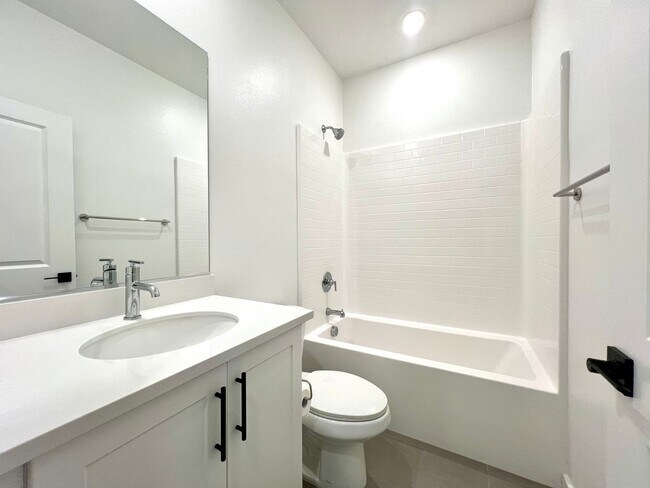 Building Photo - Brand New Built 3 Story 2 Bed 2.5 Bath Condo in Eastvale!