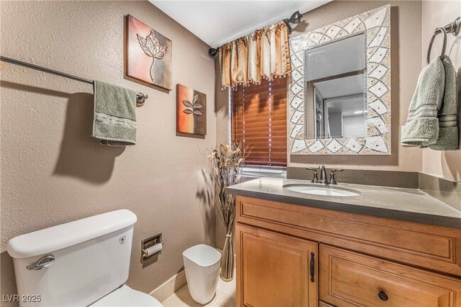 Building Photo - 1038 Tam O Shanter